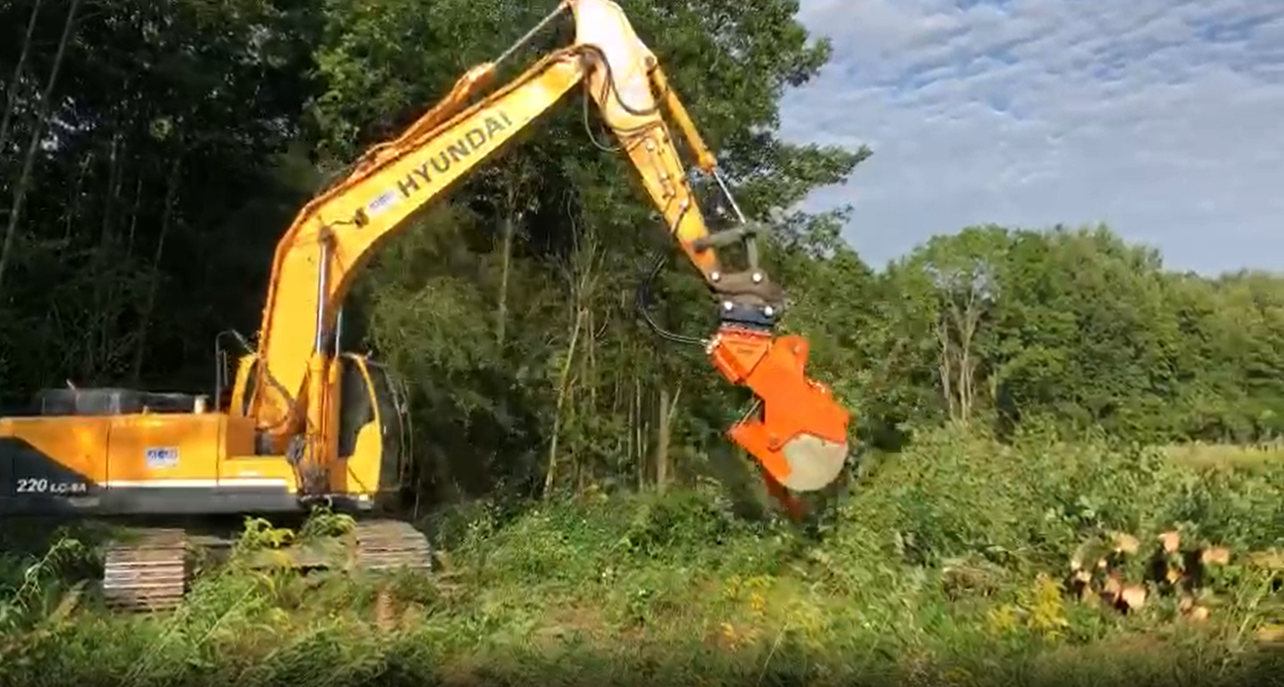 Video zapis 1 — prikazuje rad s Woodcracker strojem